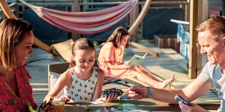Family games on the terrace of a mobile home at Les Embruns